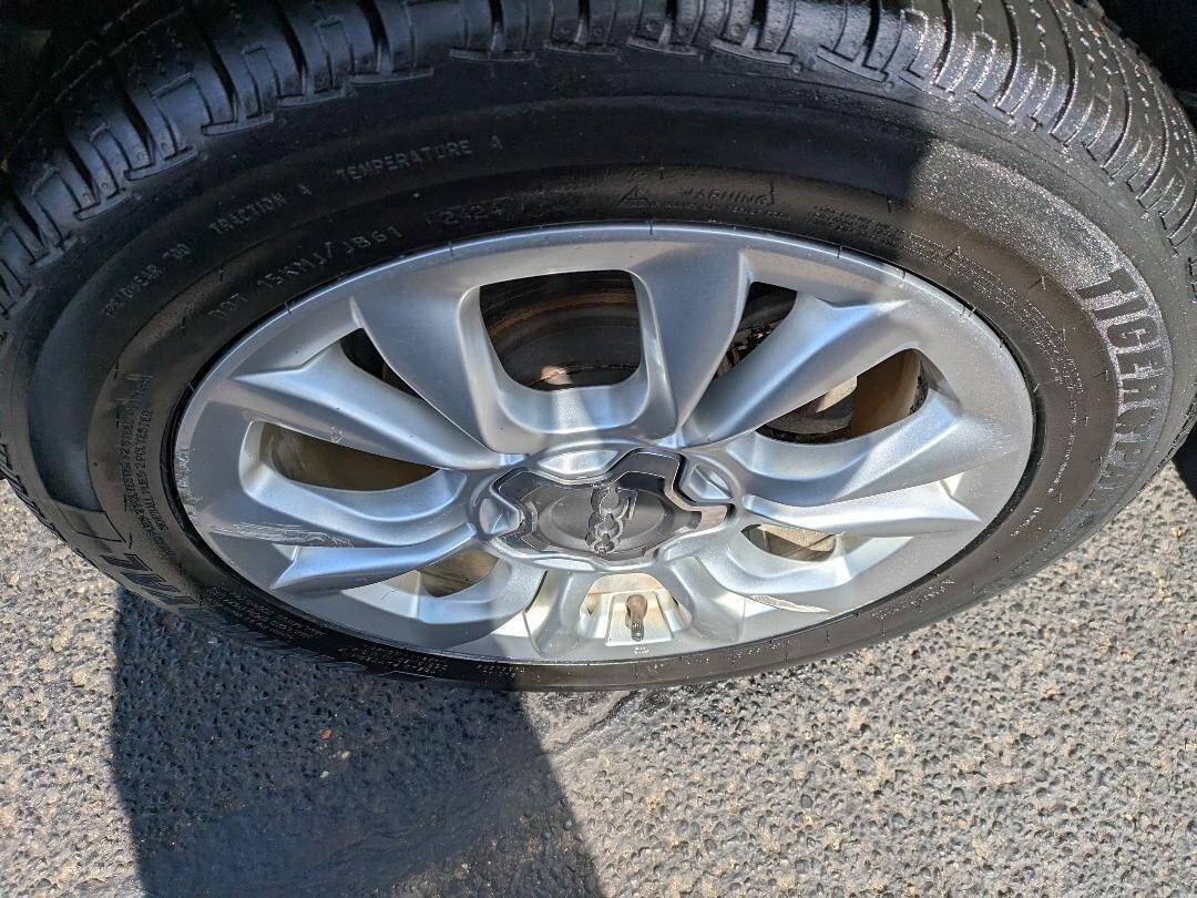 Used 2016 FIAT 500X Lounge image 9