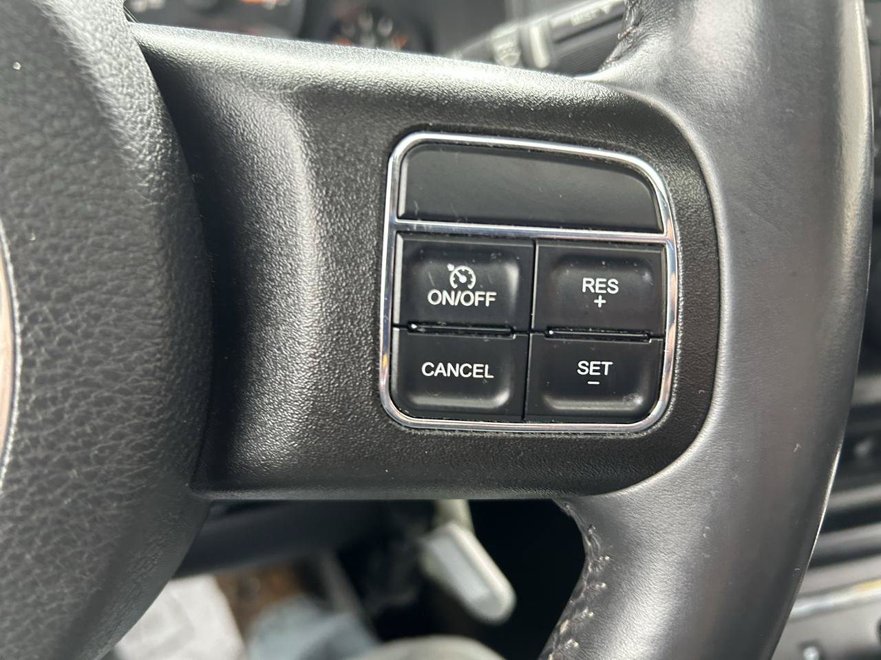 Used 2014 Jeep Patriot High Altitude FWD image 20