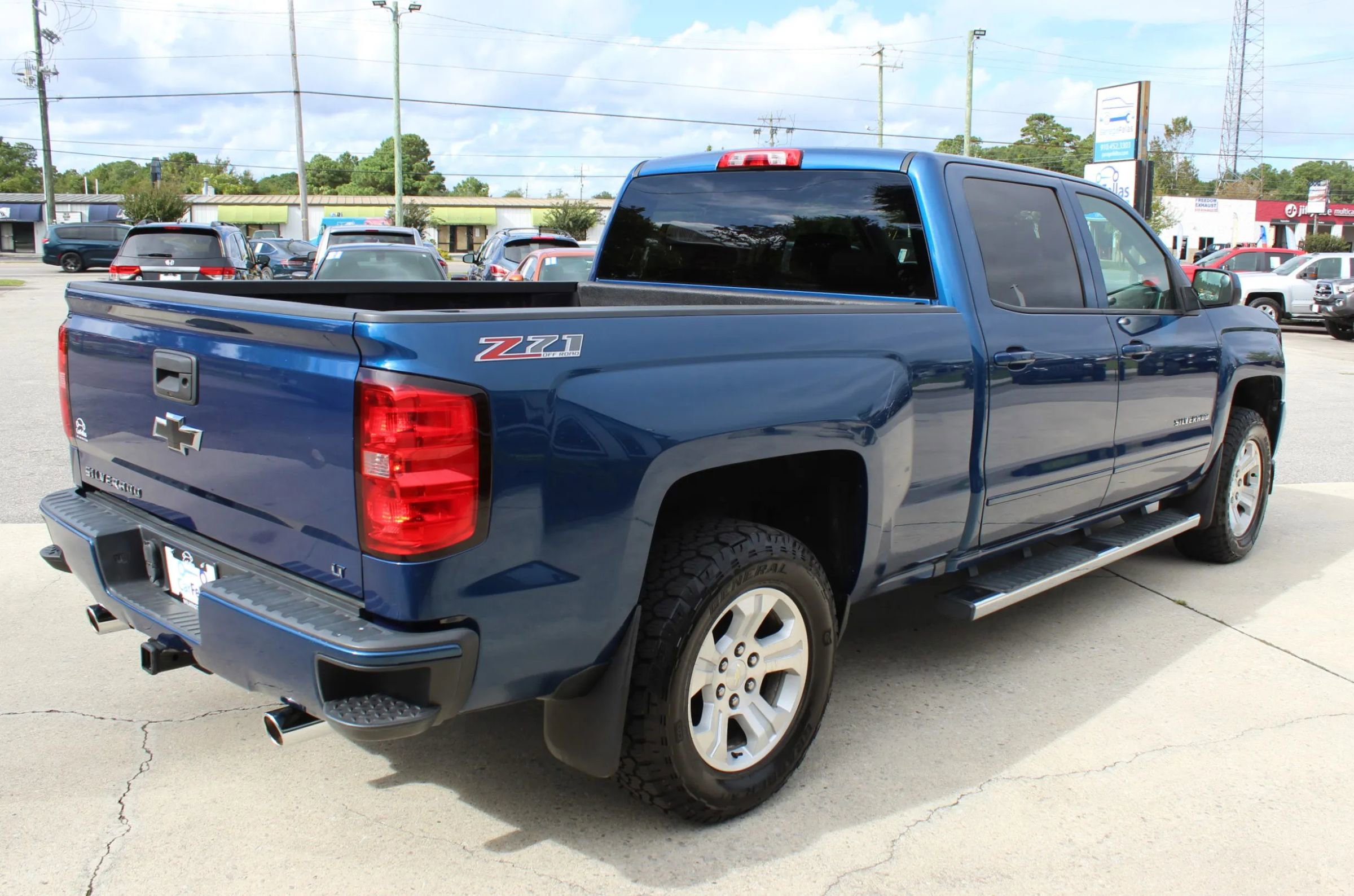 Used 2016 Chevrolet Silverado 1500 LT w/ All Star Edition image 5