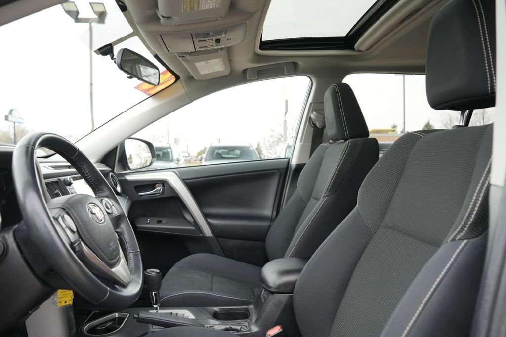 Used 2016 Toyota RAV4 XLE image 25