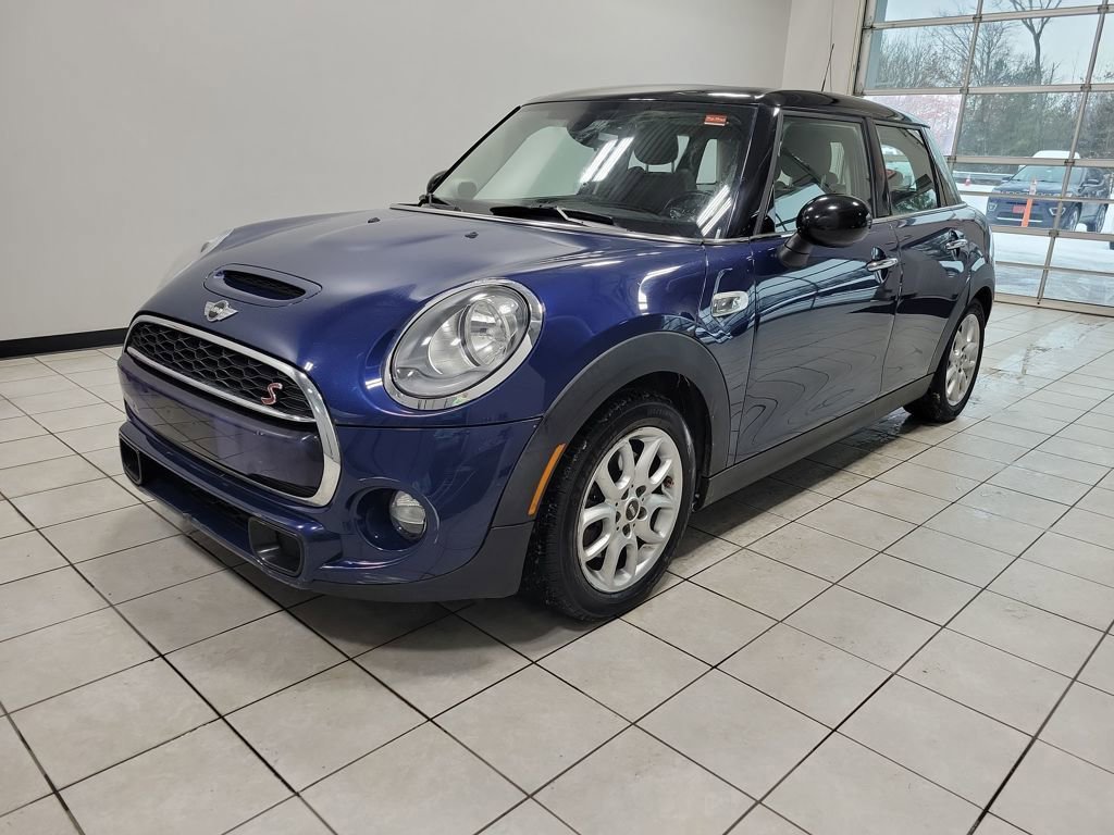 Used 2015 MINI Cooper S video 3