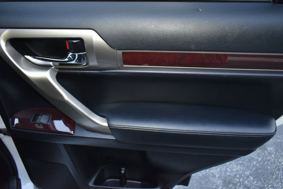 Used 2014 Lexus GX 460 w/ Premium Package image 50