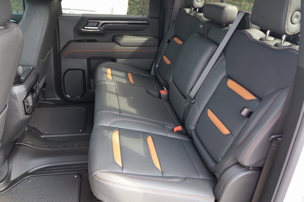 New 2026 GMC Sierra 2500 AT4 w/ AT4 Premium Plus Package image 23