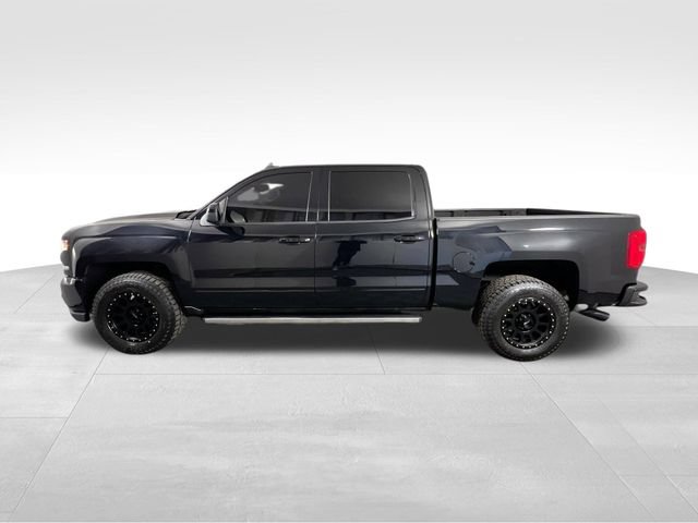 Used 2018 Chevrolet Silverado 1500 LTZ Z71 w/ Midnight Edition AWD/4WD image 6