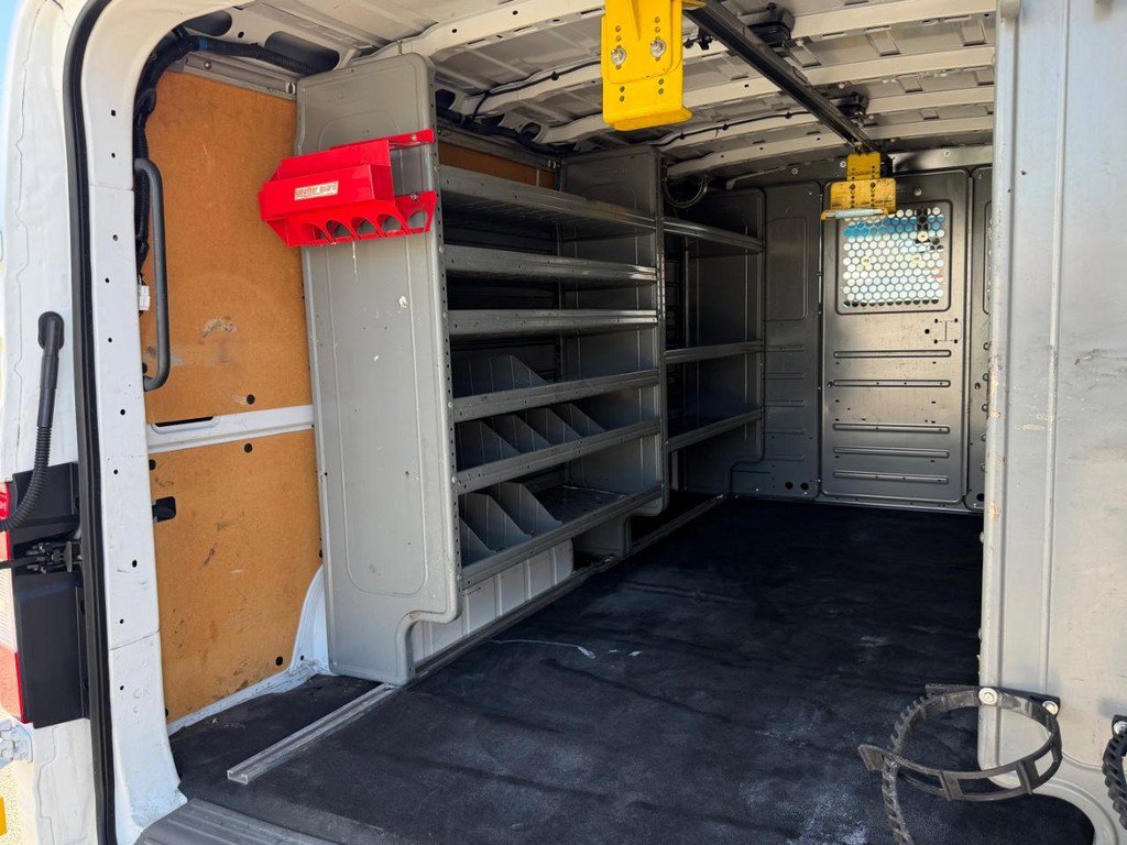 Used 2019 Nissan NV 3500 SL w/ Back Door Glass Package image 16