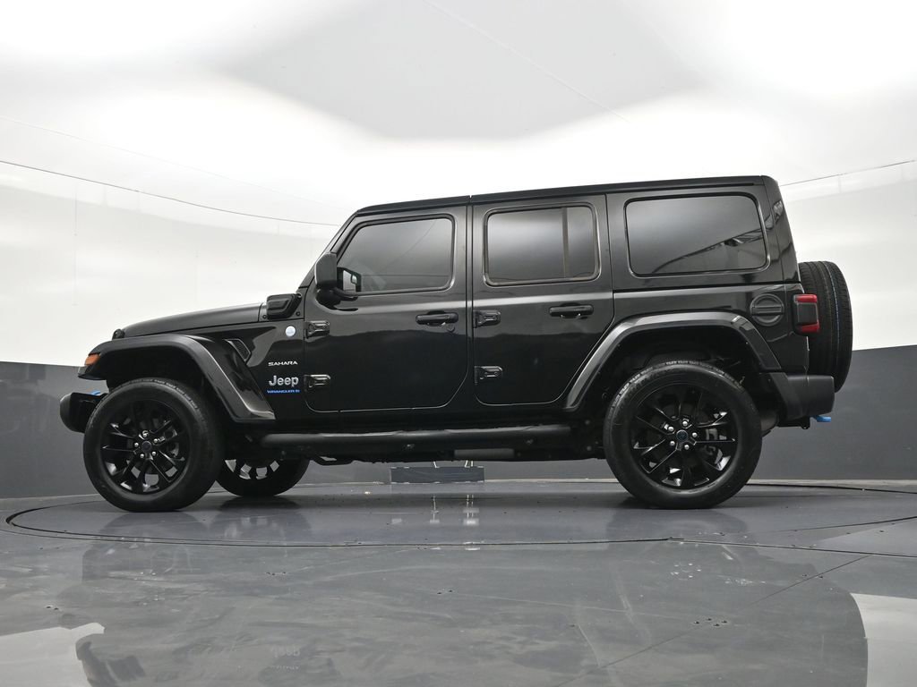 Used 2024 Jeep Wrangler Unlimited Sahara AWD/4WD image 28
