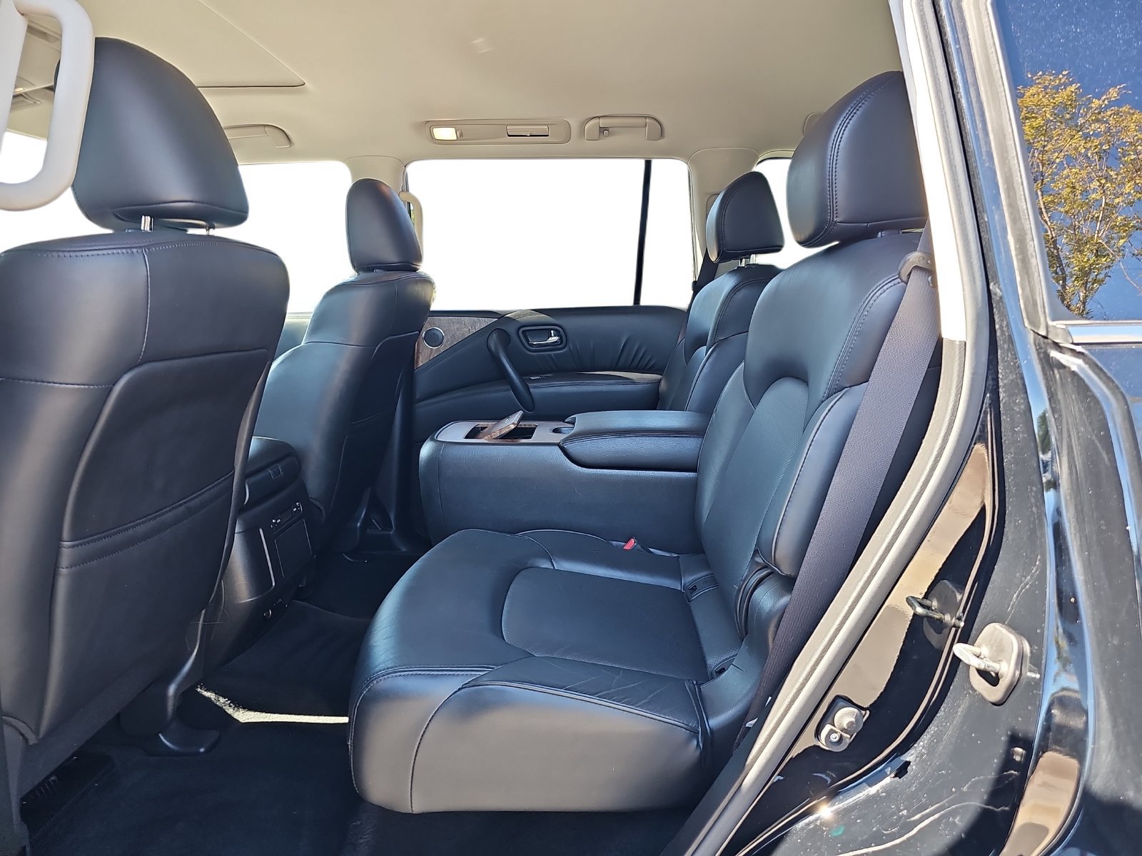 Used 2021 Nissan Armada SL w/ Captain's Chairs Package AWD/4WD image 14