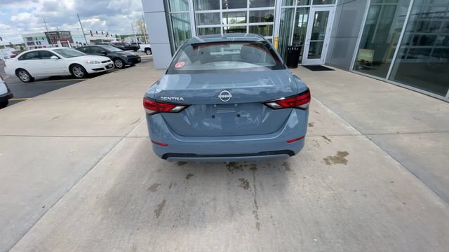 Used 2025 Nissan Sentra SV w/ Trunk Package FWD image 9