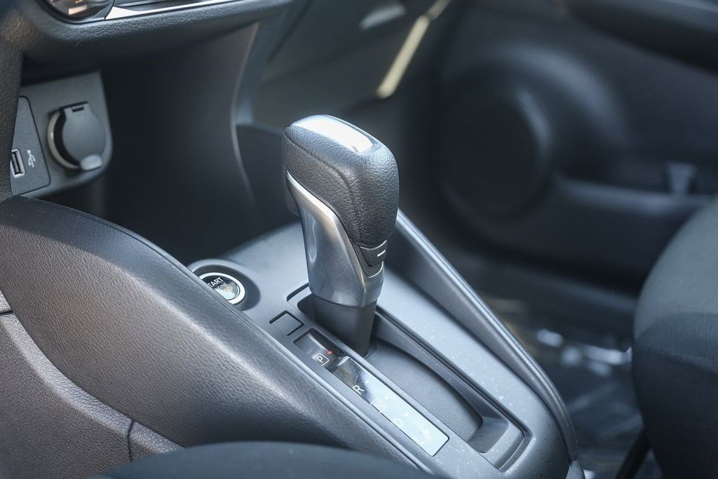 Certified 2025 Nissan Kicks Play S image 21