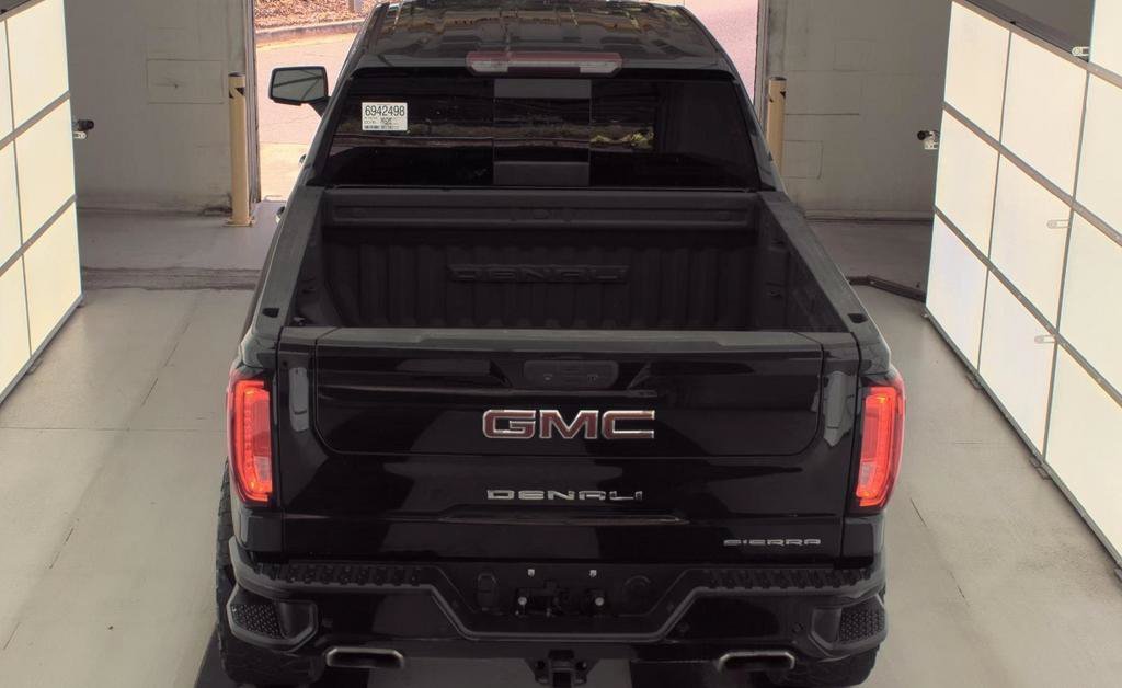 Used 2022 GMC Sierra 1500 Denali w/ Denali Premium Package AWD/4WD image 6