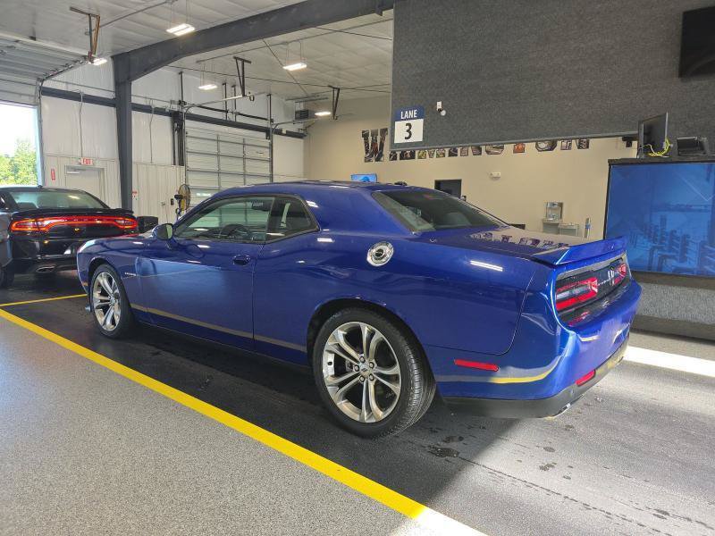 Used 2021 Dodge Challenger R/T RWD image 4