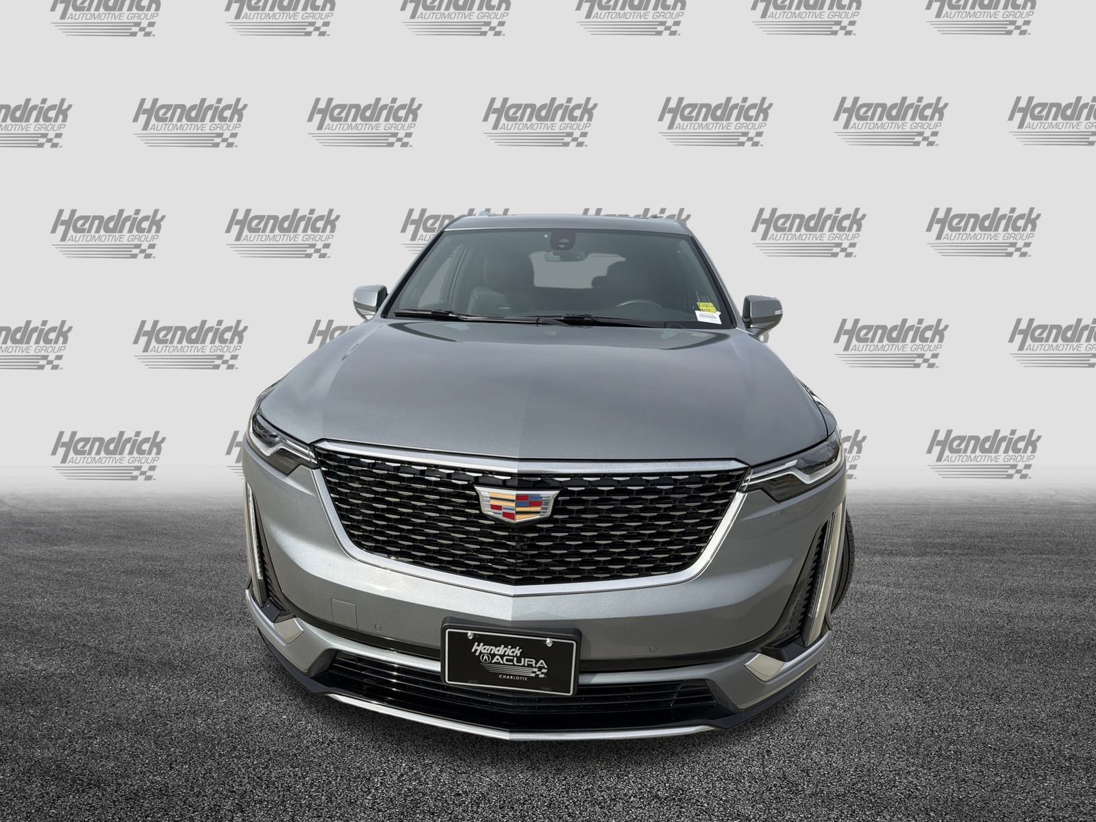 Used 2023 Cadillac XT6 Premium Luxury image 3
