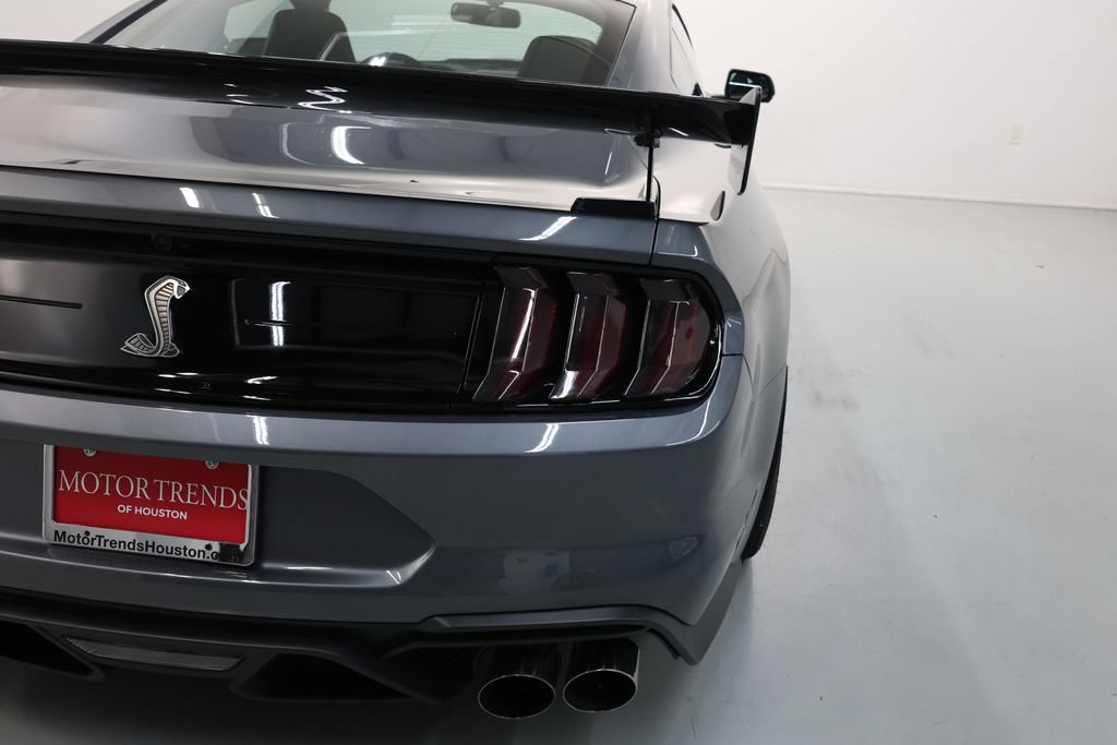 Used 2022 Ford Mustang Shelby GT500 w/ Carbon Fiber Track Pack RWD image 71