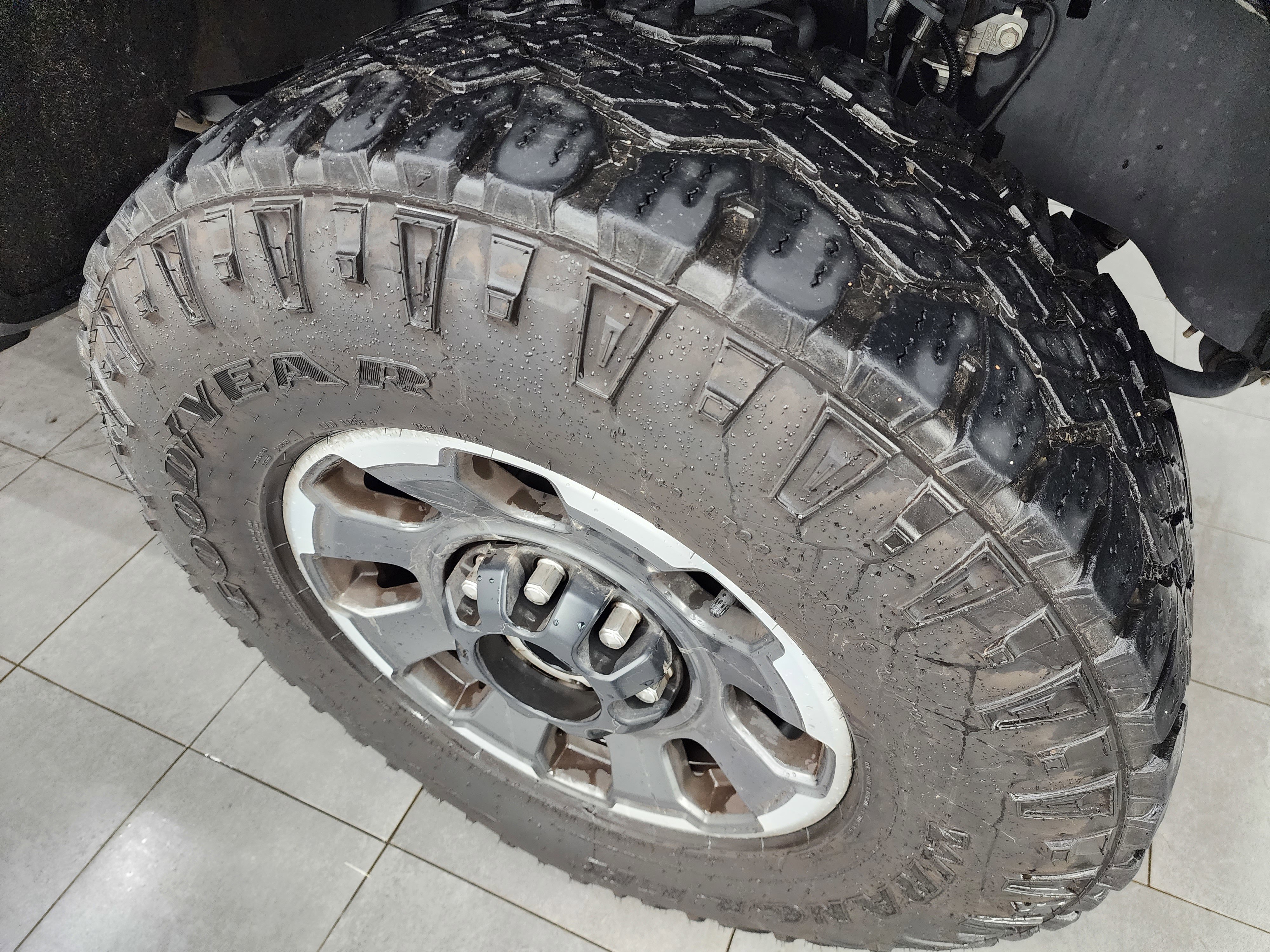 Used 2023 Ford F250 XLT w/ Tremor Off-Road Package image 3