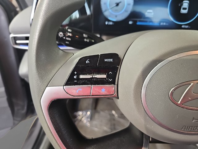 Used 2024 Hyundai Elantra SEL FWD image 18