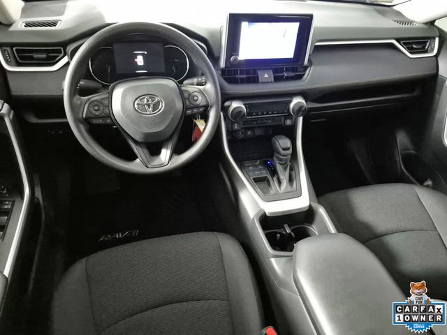 Used 2025 Toyota RAV4 LE image 10