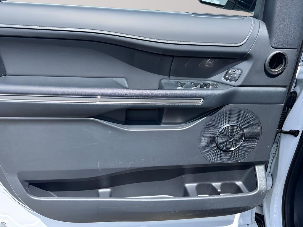 Used 2024 Ford Expedition Max XLT RWD image 30