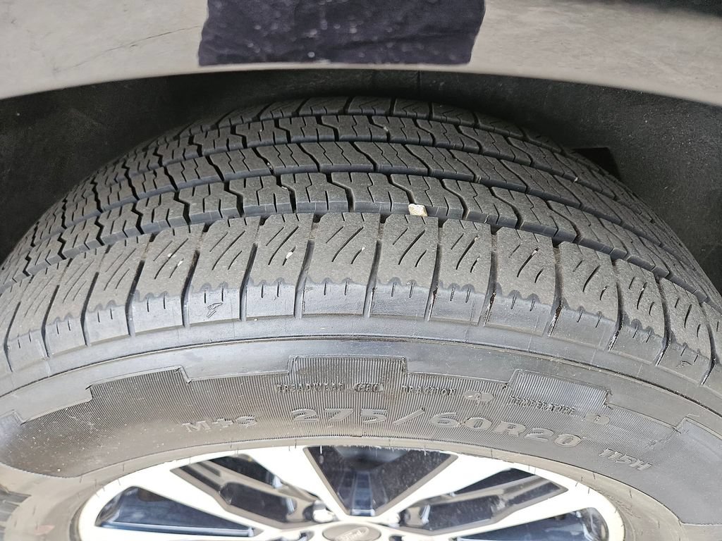 Used 2025 Ford Expedition Platinum AWD/4WD image 26