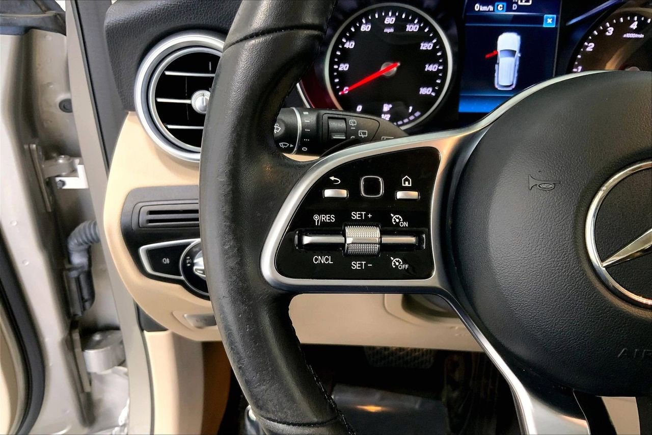 Used 2022 Mercedes-Benz GLC 300 image 21