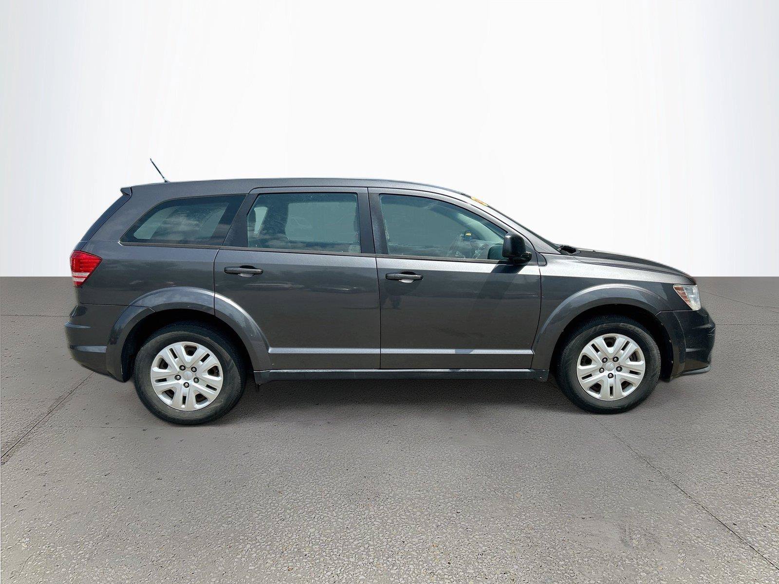 Used 2015 Dodge Journey American Value Package w/ Flexible Seating Group FWD image 3