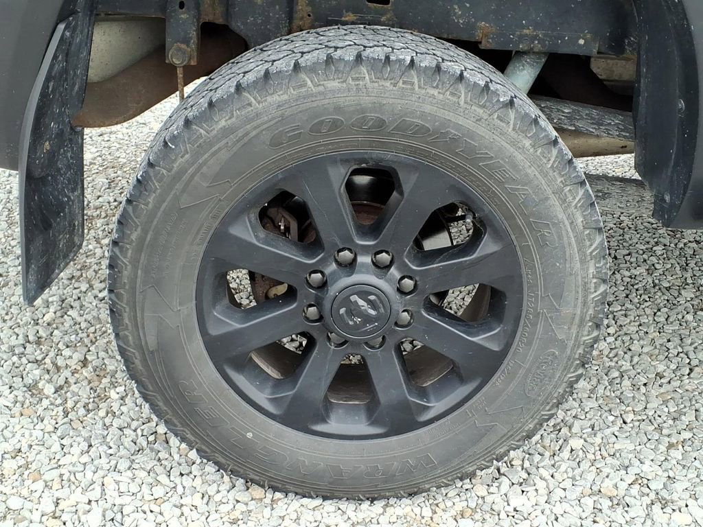 Used 2017 RAM 2500 Power Wagon w/ Leather & Luxury Group image 32