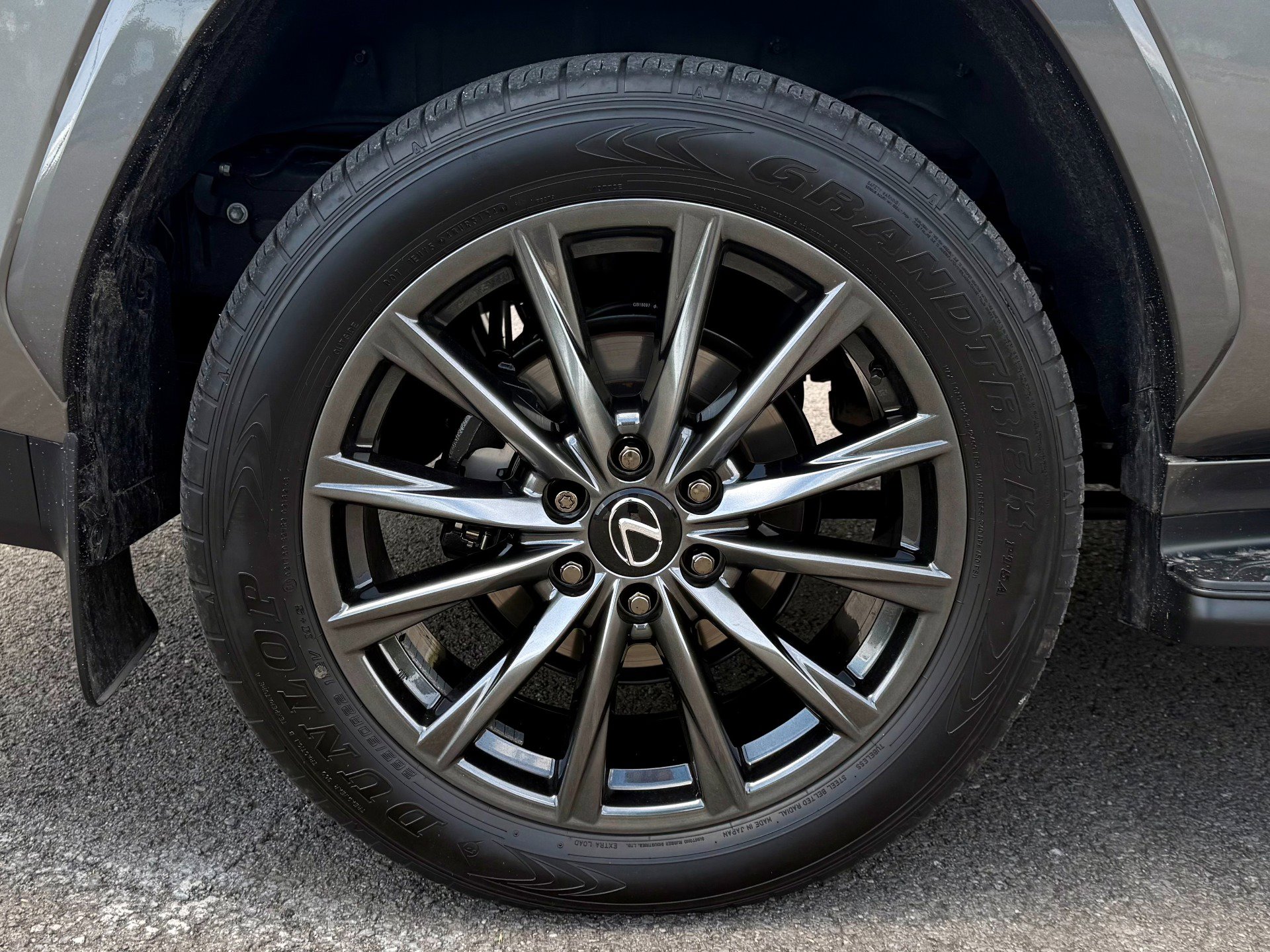 Used 2024 Lexus LX 600 F Sport AWD/4WD image 61