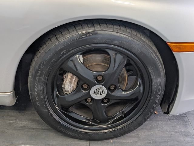 Used 2000 Porsche Boxster RWD image 13