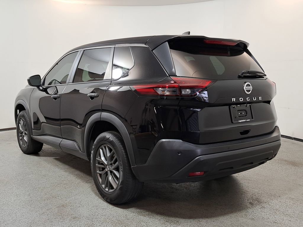 Used 2021 Nissan Rogue S image 5