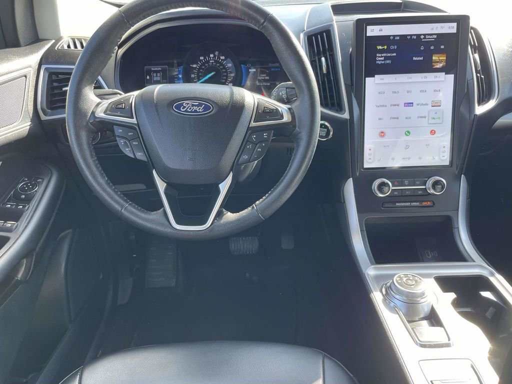 Used 2024 Ford Edge SEL AWD/4WD image 9