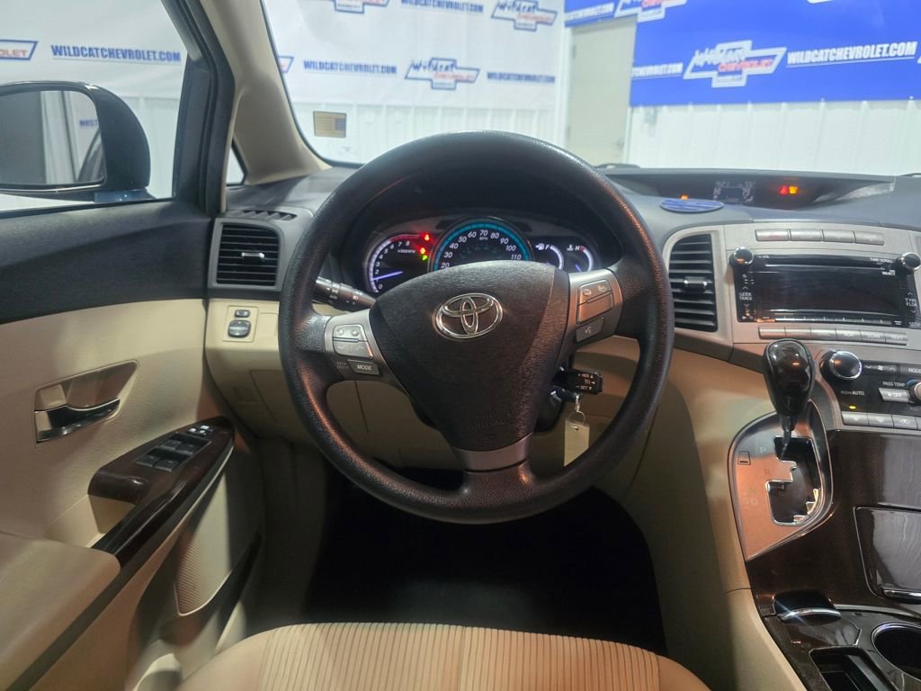 Used 2011 Toyota Venza image 2