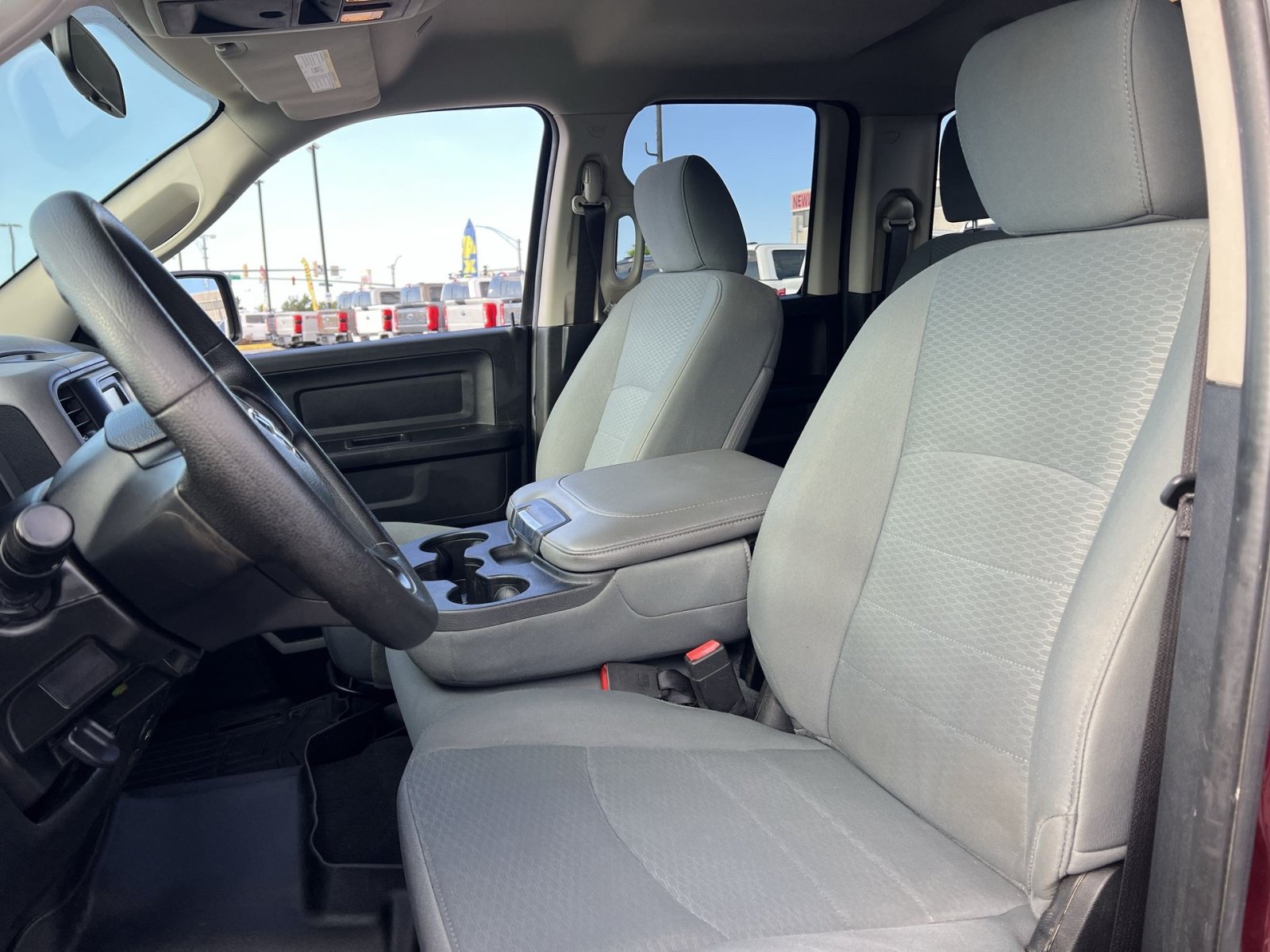 Used 2017 RAM 1500 Express AWD/4WD image 13