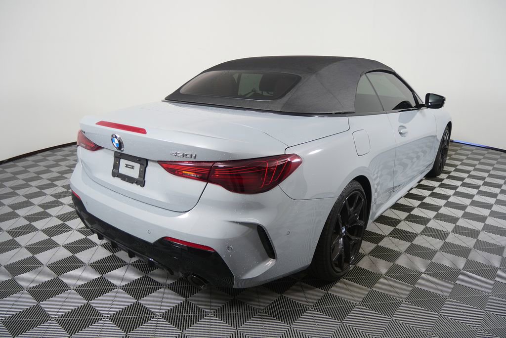 Certified 2025 BMW 430i xDrive Convertible w/ M Sport Package image 4
