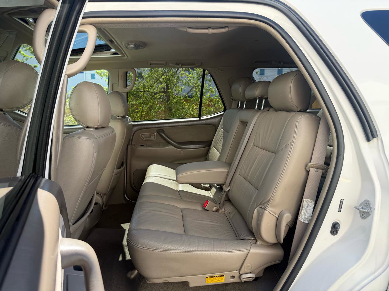 Used 2006 Toyota Sequoia SR5 image 19
