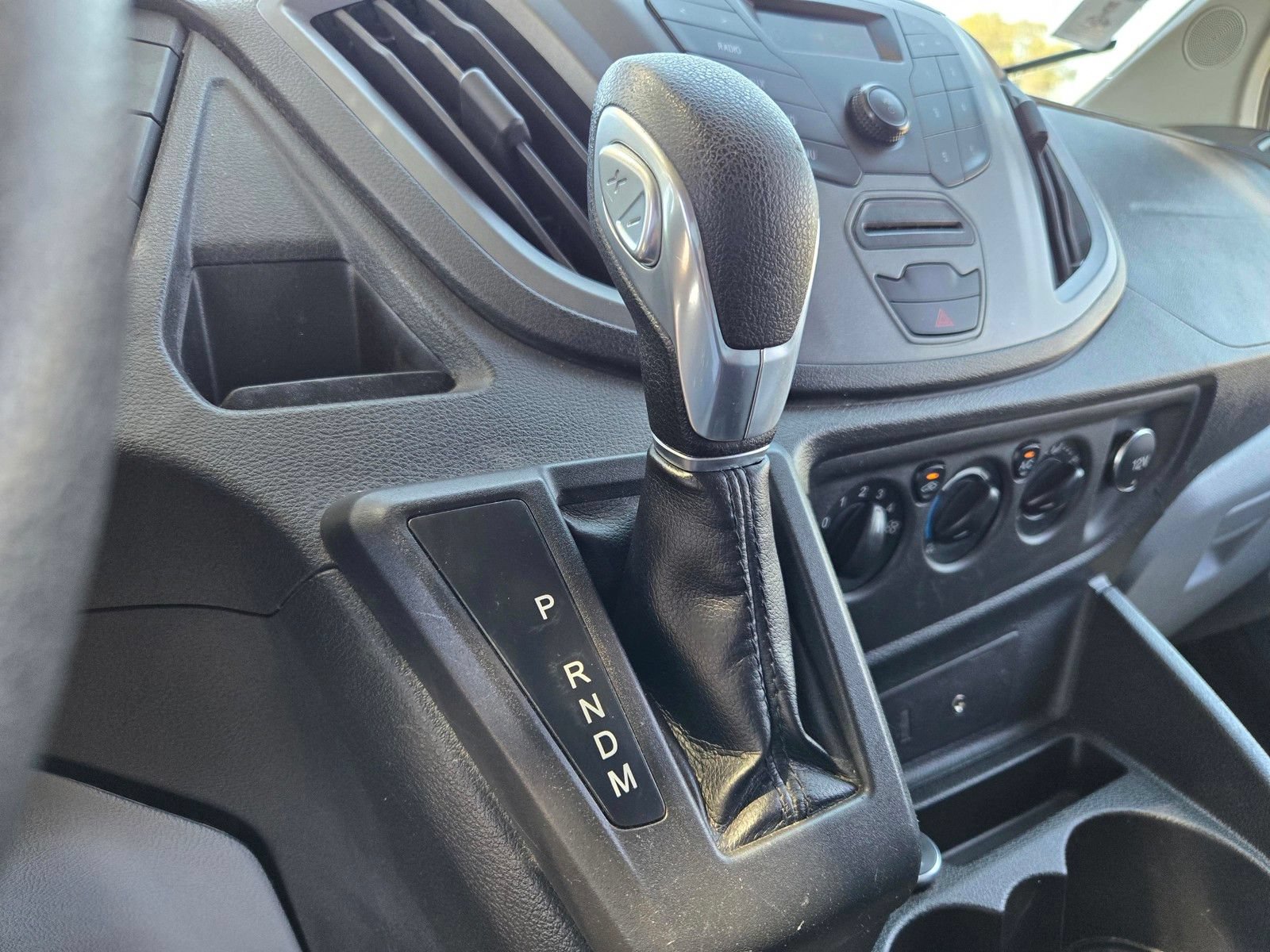 Used 2015 Ford Transit 350 XL RWD image 17