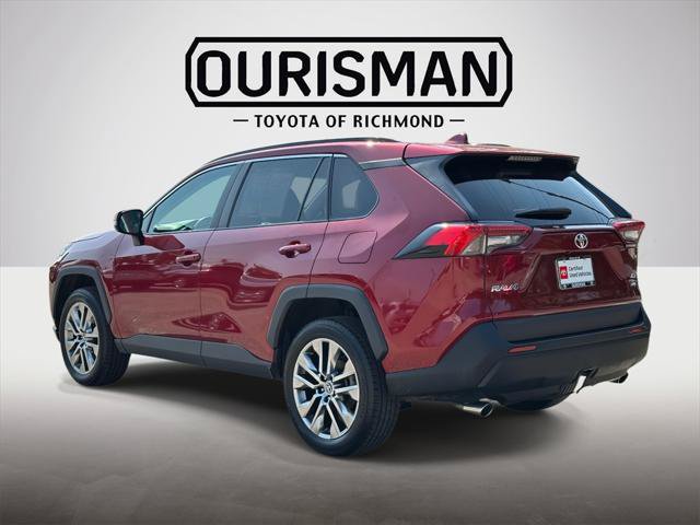 Certified 2020 Toyota RAV4 XLE Premium AWD/4WD image 26
