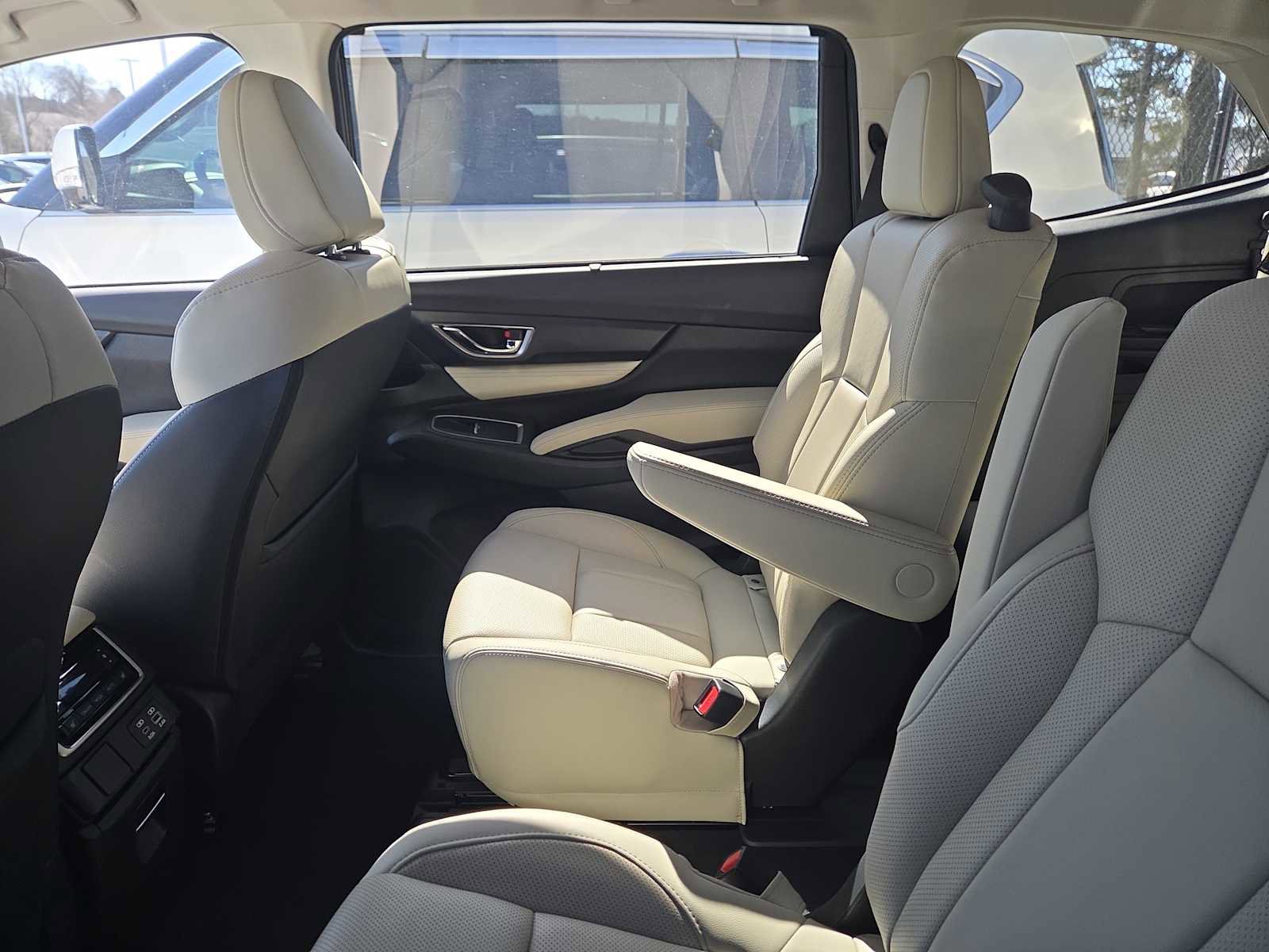 Used 2024 Subaru Ascent Limited image 12