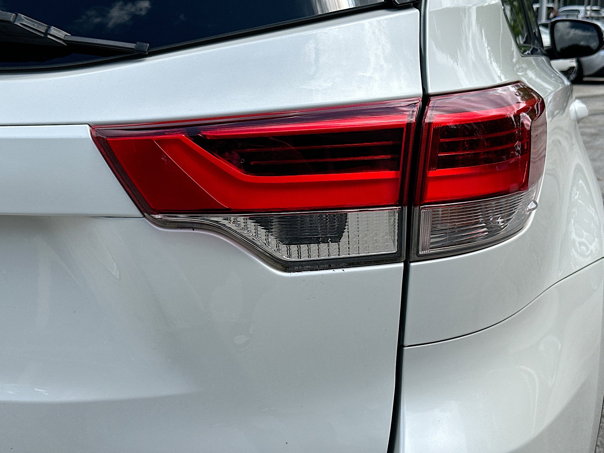 Used 2018 Toyota Highlander XLE image 31