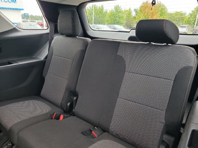 Used 2019 Chevrolet Traverse LT FWD image 24