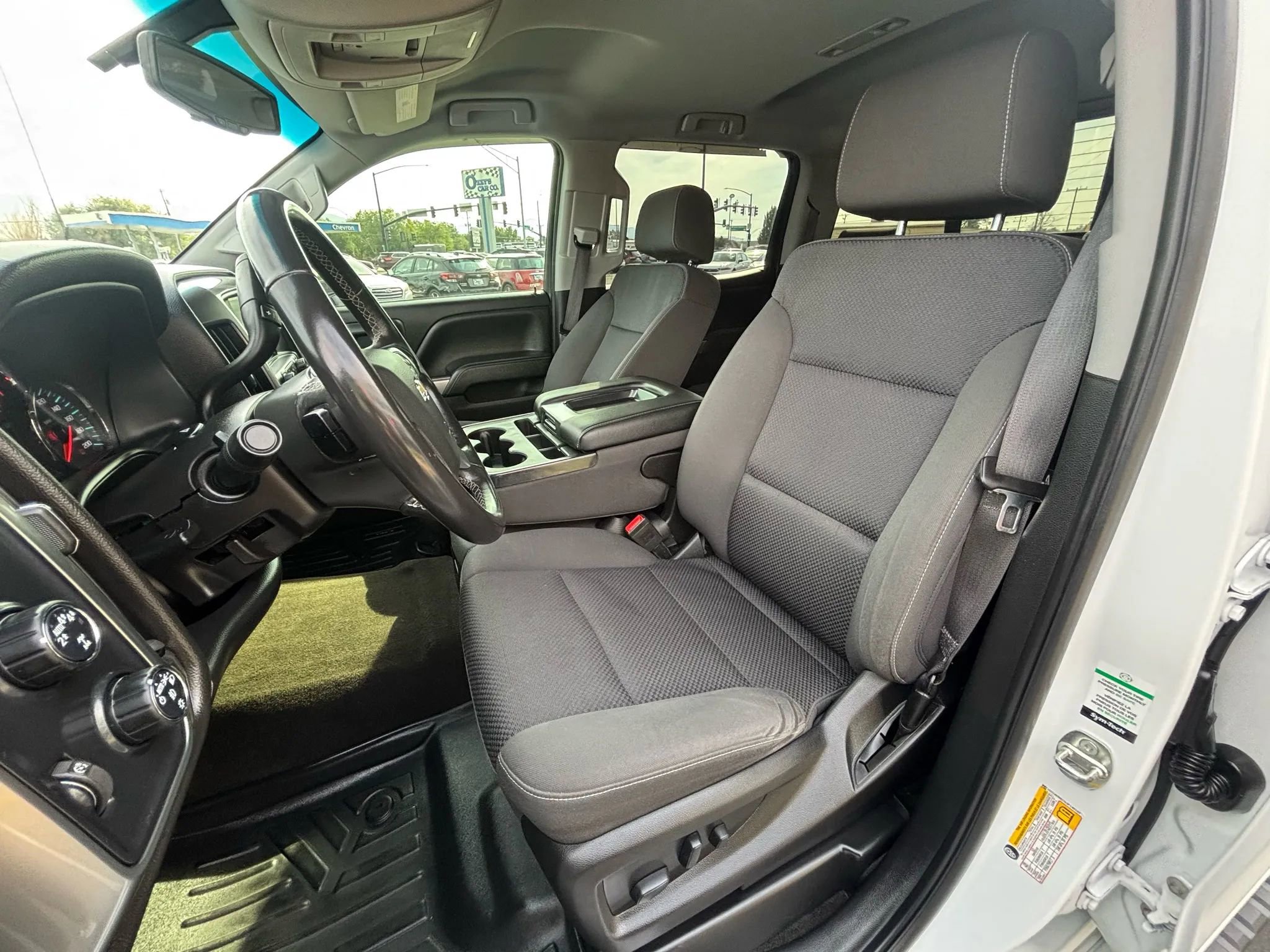 Used 2018 Chevrolet Silverado 1500 LT image 5