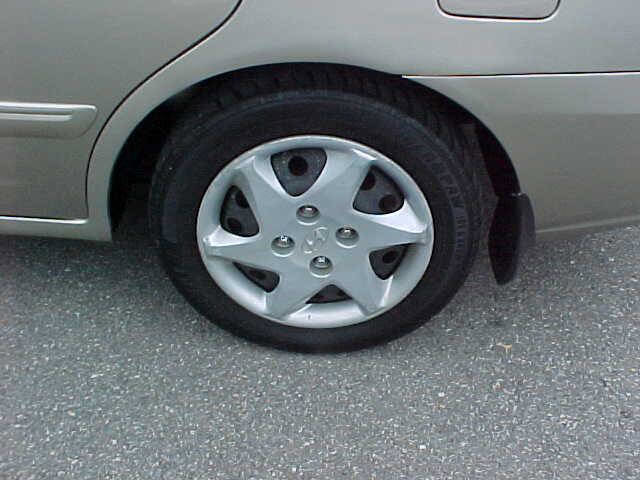 Used 2005 Hyundai Elantra GLS image 5