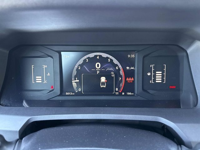 Used 2025 Toyota Tacoma SR5 image 27