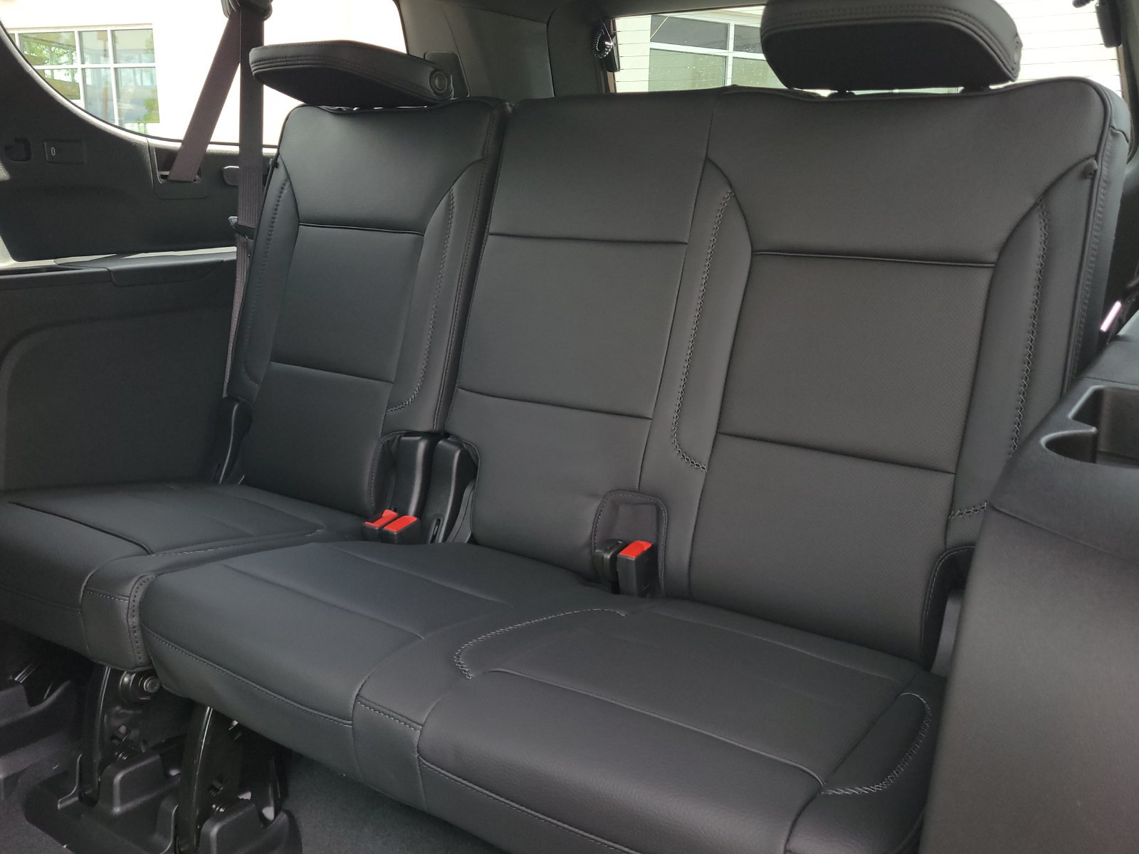 New 2026 GMC Yukon XL Denali w/ Denali Reserve Package AWD/4WD image 11