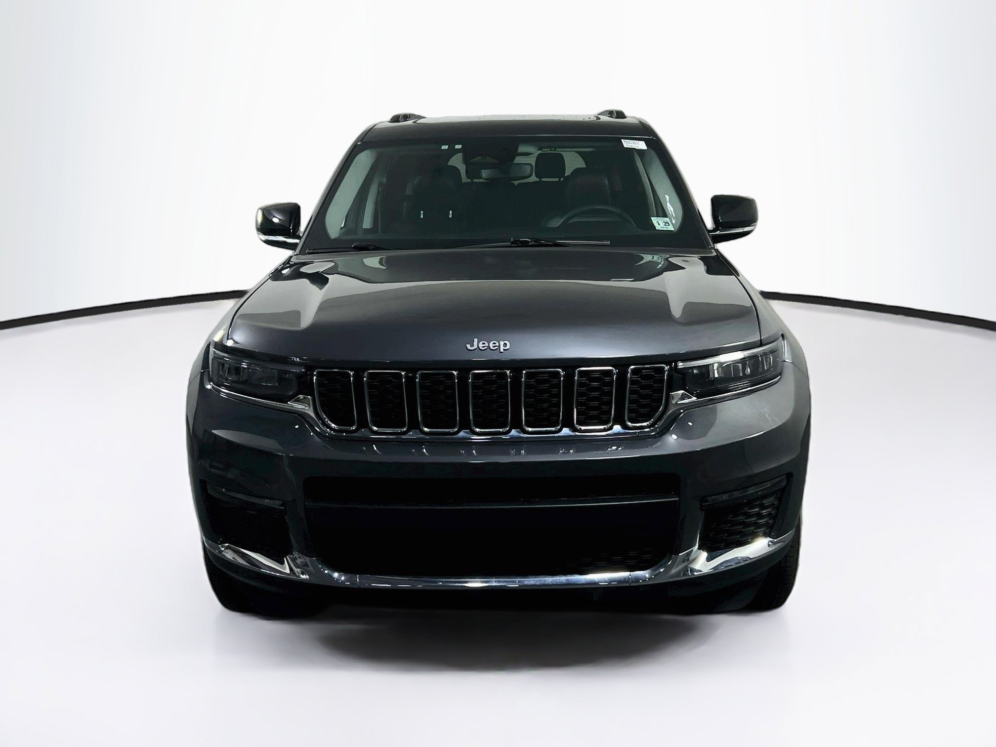 Used 2024 Jeep Grand Cherokee L Limited AWD/4WD image 2