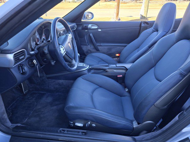 Used 2005 Porsche 911 Carrera S image 9