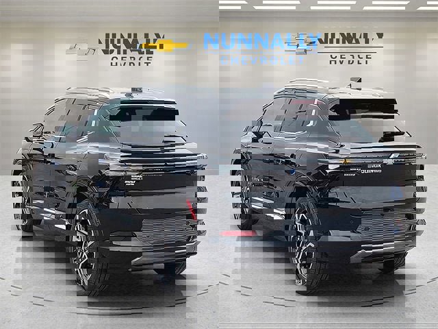 New 2026 Chevrolet Equinox EV LT image 3