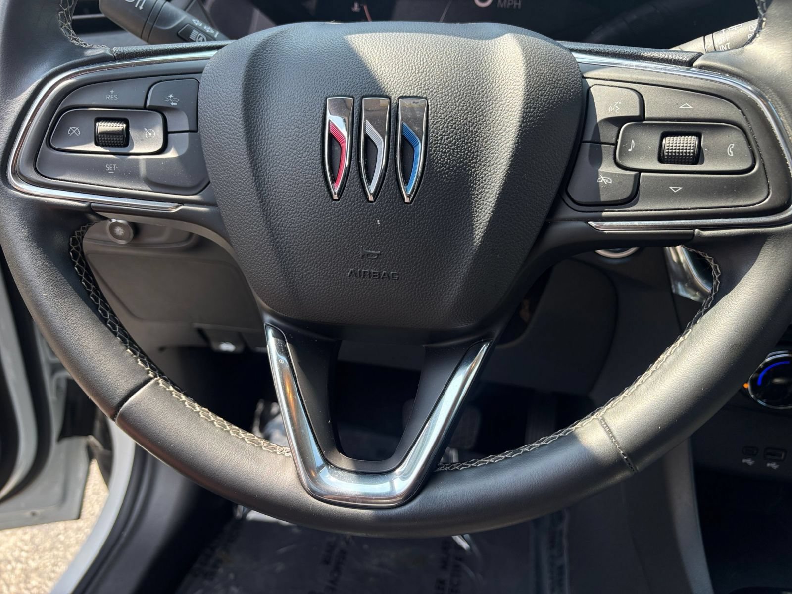 Used 2025 Buick Encore GX Preferred FWD image 27