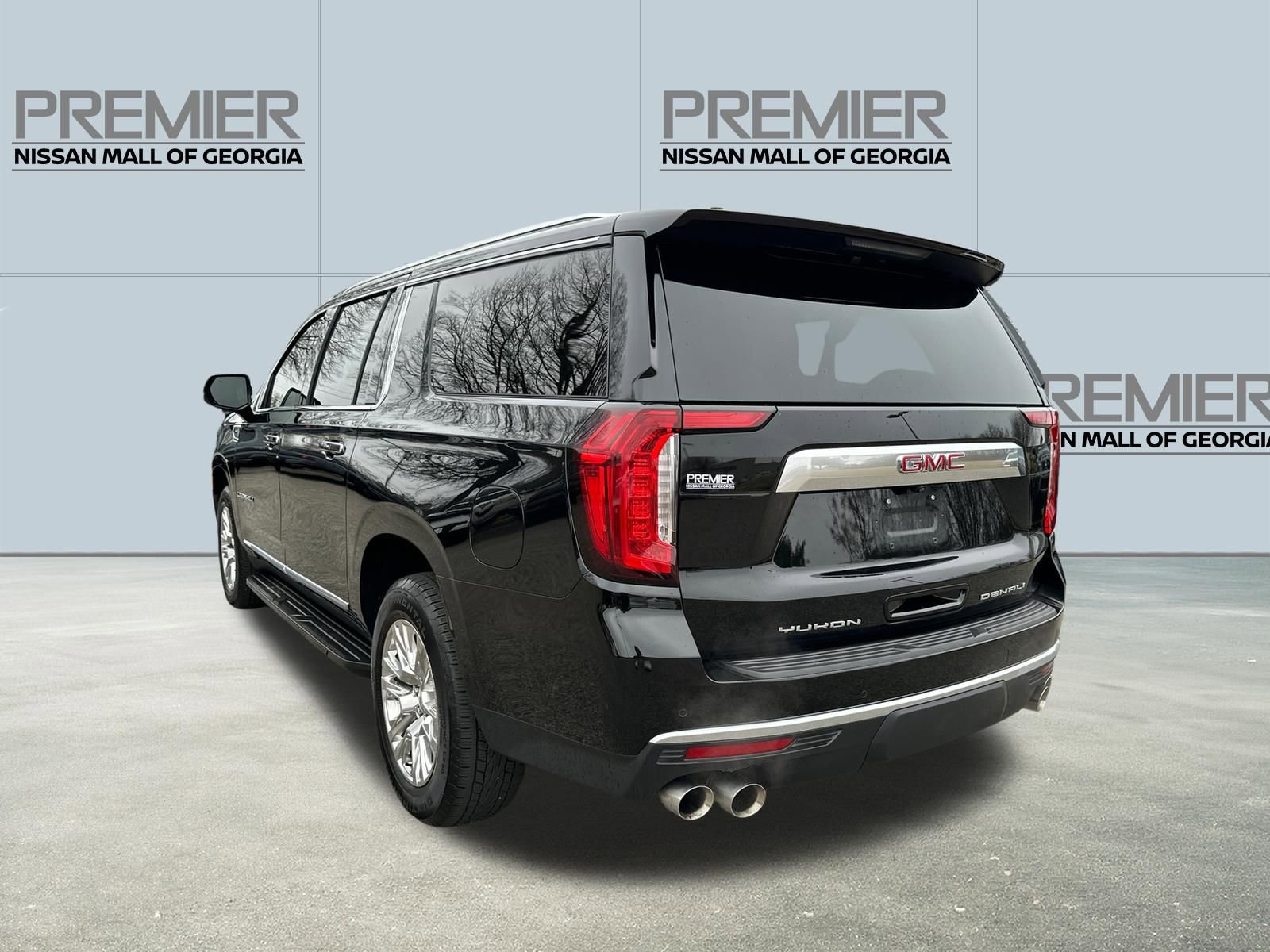 Used 2024 GMC Yukon XL Denali w/ Max Trailering Package image 7