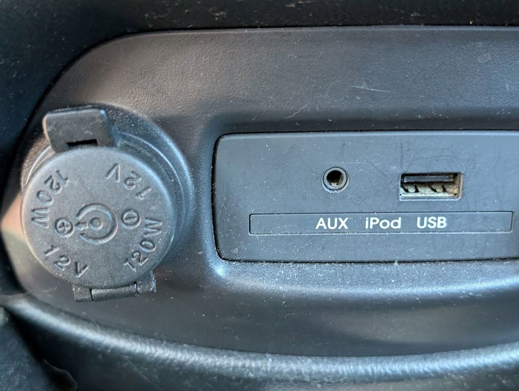 Used 2012 Kia Soul + FWD image 31
