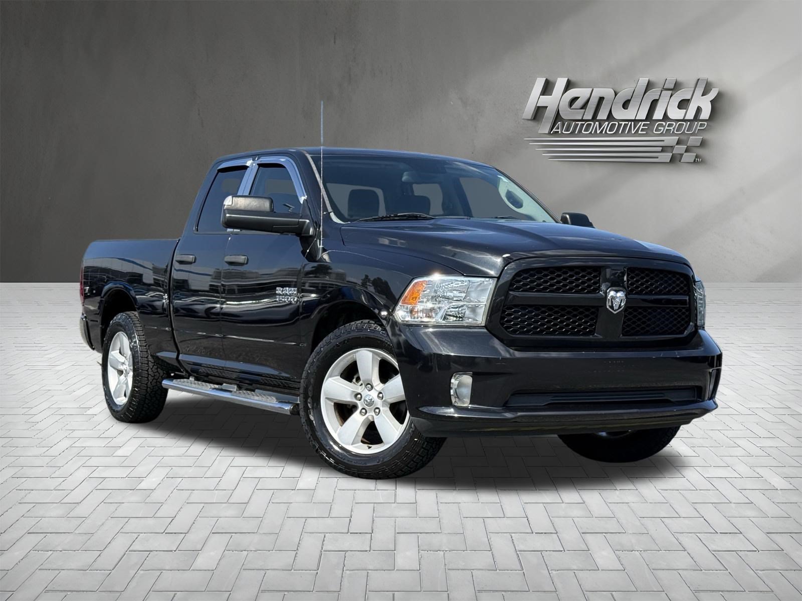 Used 2015 RAM 1500 Express RWD image 2