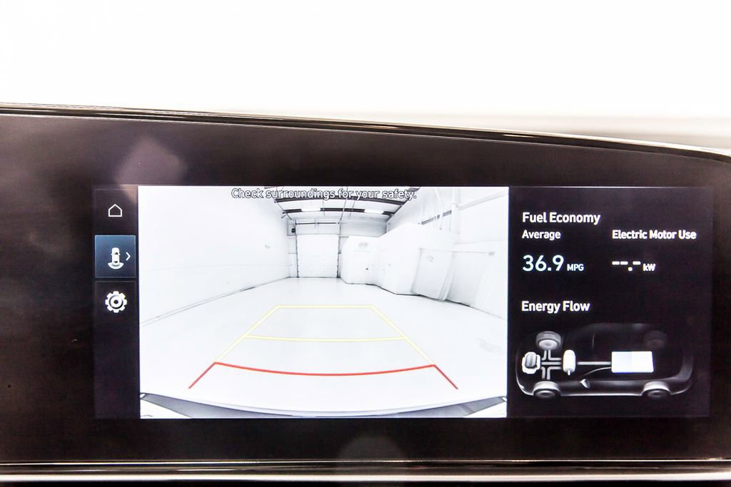 Used 2025 Hyundai Elantra SEL FWD image 13